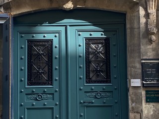 Catharina Arp – Türen in Paris: Jede ist ein Unikat!