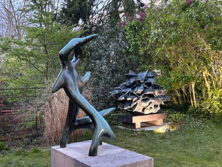 Catharina Arp – „Arp – Stahly: Naturgeschichten“: Besondere Ausstellung in der Fondation Arp